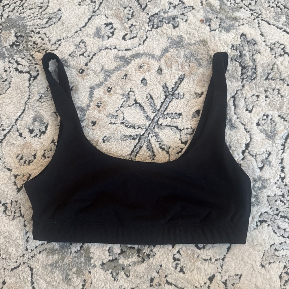 Vuori Sports Bra Women Small The Rise The Shine Yoga Pilates Black EUC